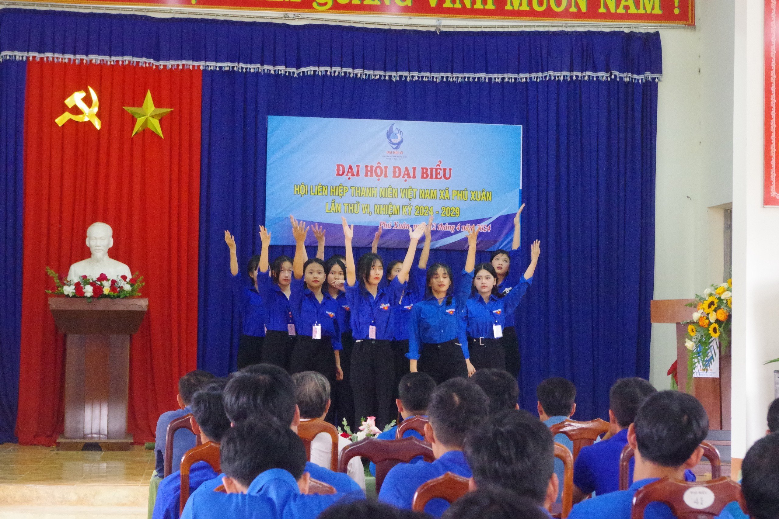 anh mau 1